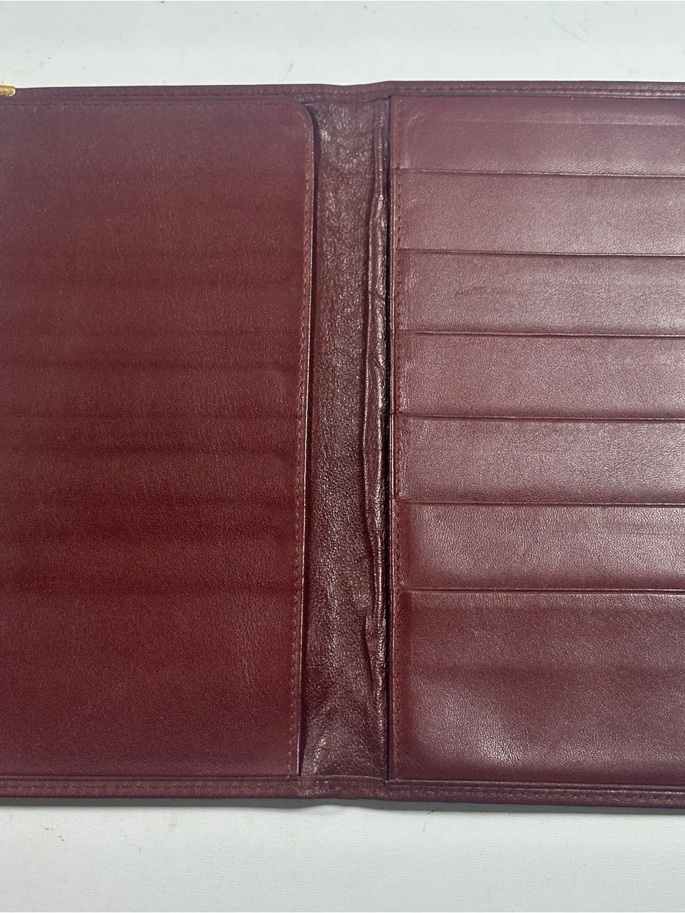 Vintage Must de Cartier Bordeaux Leather Long Walle Gold Corner